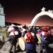 Con masiva asistencia de turistas se celebró el Machaq Mara 5530 en Colchane