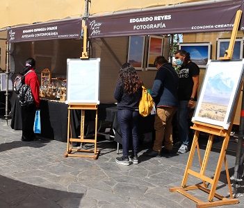 Exitosa jornada ¨Plaza de las Artes” con 19  stands de distintas disciplinas artísticas y programación en vivo.