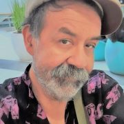 Inesperado fallecimiento del conocido comunicador, Freddy Torres Oviedo causa impacto y dolor