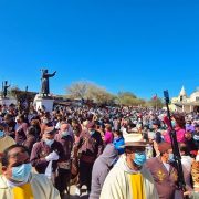 Iglesia destaca participación responsable de bailes y peregrinos que acudieron a La Tirana para saludar la Chinita 