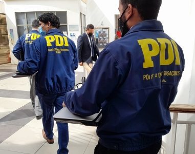 Fiscalía y PDI incautan computadores desde municipalidad de Alto Hospicio en medio de investigación por malversación de casi 150 millones al interior de la casa consistorial.