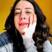 Buscan justicia para joven psicóloga Natalia Hidalgo. Familia presenta querella por maltrato habitual y femicidio íntimo