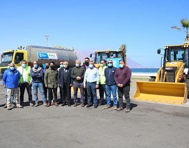 Dos retroexcavadoras y un camión aljibe se pondrán a disposición de las necesidades de la ciudad y de las caletas de Iquique