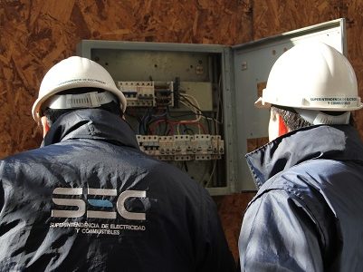 SEC Tarapacá recuerda a fonderos recomendaciones para un uso seguro energía eléctrica en celebraciones dieciocheras