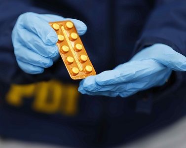 PDI detecta que en este año, ha aumentado la venta de medicamentos de forma irregular. Llama a la comunidad a comprar sólo en lugares establecidos
