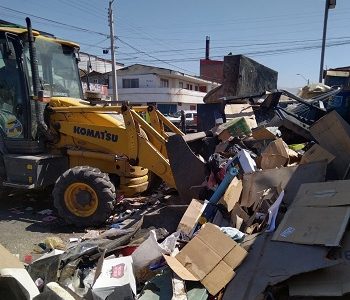 Operativo de Aseo en Alto Hospicio, con colaboración de vecinos, permitió retirar 40 toneladas de residuos y escombros