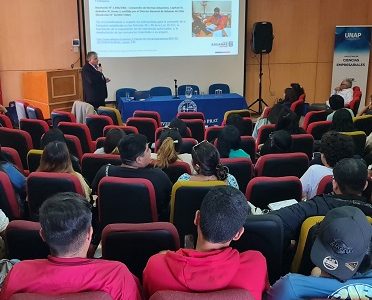 Estudiantes de la Universidad Privada de Tacna, conocieron rol de Aduana de Iquique en su contexto transfronterizo