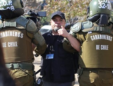 Observatorio Derecho a la Comunicación: Más de 400 agresiones a periodistas y comunicadores se registran en Chile desde 2019