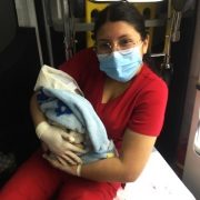 Vida y muerte en Colchane: Mujer da a luz en la posta  y otra fallece al cruzar la frontera entre Bolivia y Chile, sin que hasta ahora sea identificada