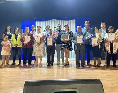 Adultos Mayores  de Pozo Almonte, La Tirana y La Huayca, felices porque cumplieron su sueño de graduarse de Octavo Básico