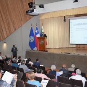 Especialistas y autoridades abordaron desafíos de Tarapacá para ayudar a mitigar cambio climático