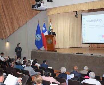 Especialistas y autoridades abordaron desafíos de Tarapacá para ayudar a mitigar cambio climático