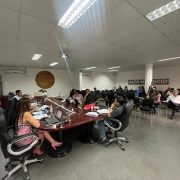 Aprueban suministro de lentes ópticos para el Departamento de Salud de la Municipalidad de Alto Hospicio