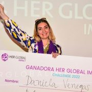 Ingeniera de la UNAP ganó premio internacional por crear App que promociona la inclusión neurodivergente
