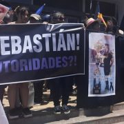 Marcha salió desde Alto Hospicio y llegó a la Delegación. Familiares de las víctimas fueron recibido por el Delegado de Tarapacá