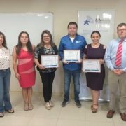 Defensoría Regional de Tarapacá entregó diplomas a distinguidos integrantes de su equipo, Escogidos el 2022 en el “Eje desempeño Destacado”