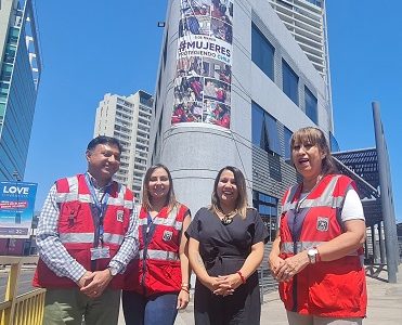 Destacan rol de las mujeres de Aduanas, alcanzando un 41% de la dotación, mientras el 34% realiza acciones operativas
