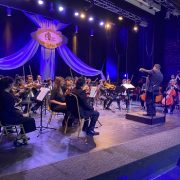 Alcalde Patricio Ferreira destaca Centro Cultural de Alto Hospicio en difusión de esa comuna y su trabajo por la preservación de la cultura y las artes