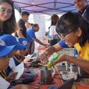 Estudiantes y párvulos participaron de gran Feria de Ciencia y Tecnología Explora, que difundió 12 proyectos de investigación e innovación escolar
