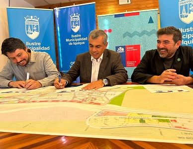 Convenio para entregar asesoría técnica al Plan de Emergencia Habitacional, firma Municipalidad de Iquique con el Minvu y el Serviu Tarapacá