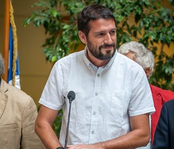 Exautoridades de Salud de Piñera en la mira: Diputado Ramírez presentó querella por «empresa fantasma» que se adjudicó millonarios contratos