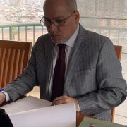 Condena a 10 años y un día a acusado por femicidio frustrado, que apuñaló en varias ocasiones a su ex conviviente, auxiliada por su vecino