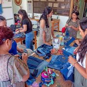 Estudio OF  inicia programa de formación en técnicas y oficios creativos, promoviendo habilidades y capacitaciones a la comunidad local