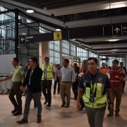 Delegado Daniel Quinteros y autoridades abordan ampliación del Aeropuerto de Iquique y desafíos en control del narcotráfico y el crimen organizado