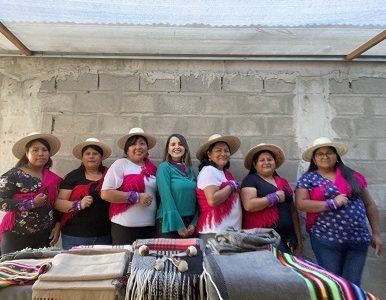 Agrupación “Rescatando nuestras raíces Aymaras” fue la elegida en la región para la capacitación del Sello Emprende Prodemu