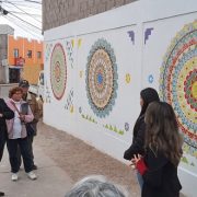 Programa “Recuperación de Barrios”: Exitoso taller de mosaicos culmina con tres nuevas obras en barrio Nueva Esperanza, Alto Hospicio
