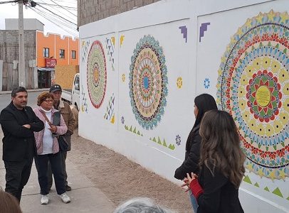 Programa “Recuperación de Barrios”: Exitoso taller de mosaicos culmina con tres nuevas obras en barrio Nueva Esperanza, Alto Hospicio