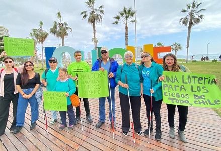 Apoyo mediante las utilidades de la Lotería, solicita la Unión de Ciegos de Chile. Filial local se manifestó en letras de Iquique