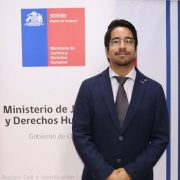 El abogado de la UNAP, Pablo Valenzuela Ramírez, asume como SEREMI de Justicia y Derechos Humanos.