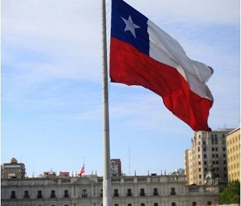 A media asta lucirá la bandera nacional el 11, en honor a todos los que murieron tras el golpe de Estado