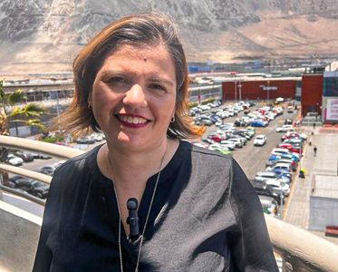 Doctora del Instituto de Tecnología de Massachusetts MIT gestiona solución para residuos textiles en Tarapacá