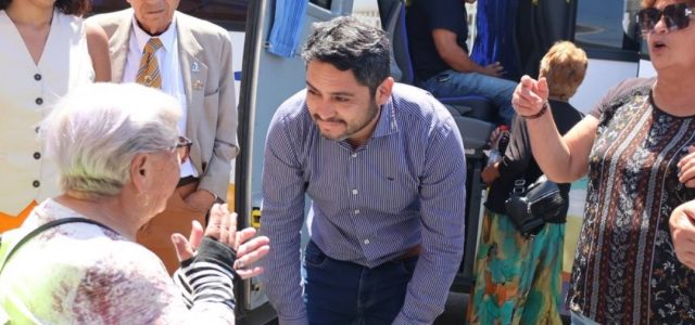 Gobierno de Tarapacá entregó maquinarias y buses a Alto Hospicio por cerca de 1.700 millones de pesos