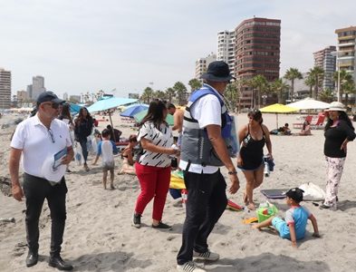 Verano Seguro: Autoridades hacen llamado para un consumo seguro de alimentos en playas para prevenir enfermedades asociadas