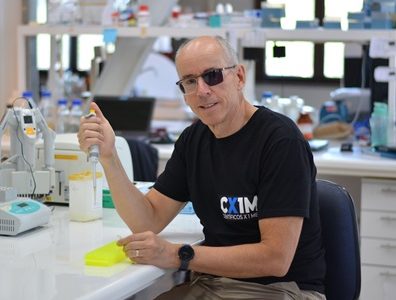 Investigador chileno participó en descubrimiento científico, que permite comprender funcionamiento cerebral y enfrentar enfermedades neurológicas 