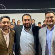 Gobernador Carvajal planteó Plan de Infraestructura Educacional al ministro de Educación y detalló gestiones en Tarapacá para apoyar a estudiantes.