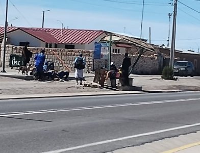Municipio de Colchane reporta alarma en la zona fronteriza y acusa que «migrantes irregulares operan sin control frente a cuartel militar»