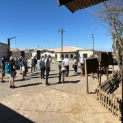 Recorridos por las salitreras Humberstone y Santa Laura, destino predilecto de turistas del MS Fram, el último crucero de la temporada