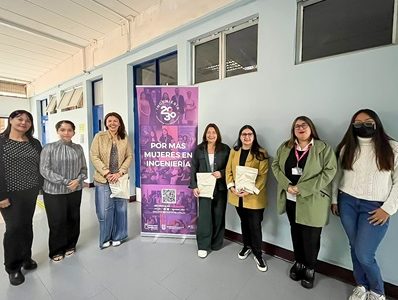 Unas 36 alumnas de enseñanza media y básica del programa Technovation Girls protagonizan Pitch Nacional en la Facultad de Ingeniería UTA