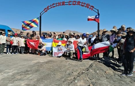 Levantan arco memorial en Coruña y participantes se comprometen a impedir que esta masacre obrera, no pase al olvido