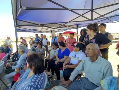 Con levantamiento de un pórtico que indica el lugar donde se ubica la oficina Maroussia, rindieron homenaje a los obreros asesinados  durante la huelga de 1925.