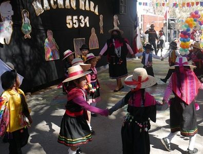 Huara: Invitan a celebrar Machaq Mara en Huara en el cerro La Cruz, con la animación de lakitas y bandas de bronce.