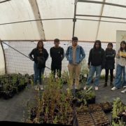 Estudiantes del Propedéutico UNAP conocen Proyecto Xerojardinería, iniciativas sostenibles  que promueve uso eficiente del agua