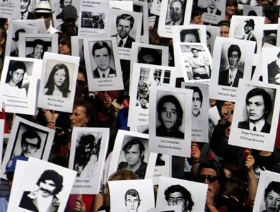 «No a la estatua de Sebastián Piñera», señalan organizaciones de DD.HH, sociales, sindicales y de Memoria de todo el país