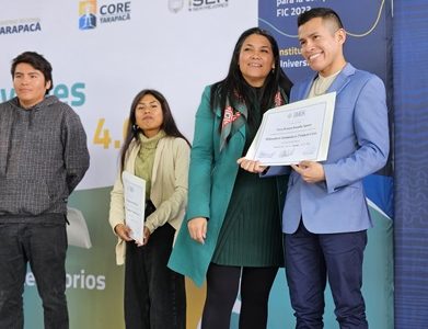 Universidad SEK y Gobierno Regional de Tarapacá certifican a jóvenes rurales tras concluir diplomado “Innovación social en tiempos de crisis”