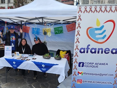 Madres y familias cuidadoras de niños con autismo o síndrome de down, expusieron sus trabajos en la feria inclusiva de emprendedores