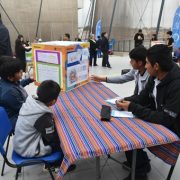 Escolares de regiones extremas: Tarapacá, Magallanes y Arica-Parinacota socializan sus proyectos de investigación e innovación en encuentro interregional